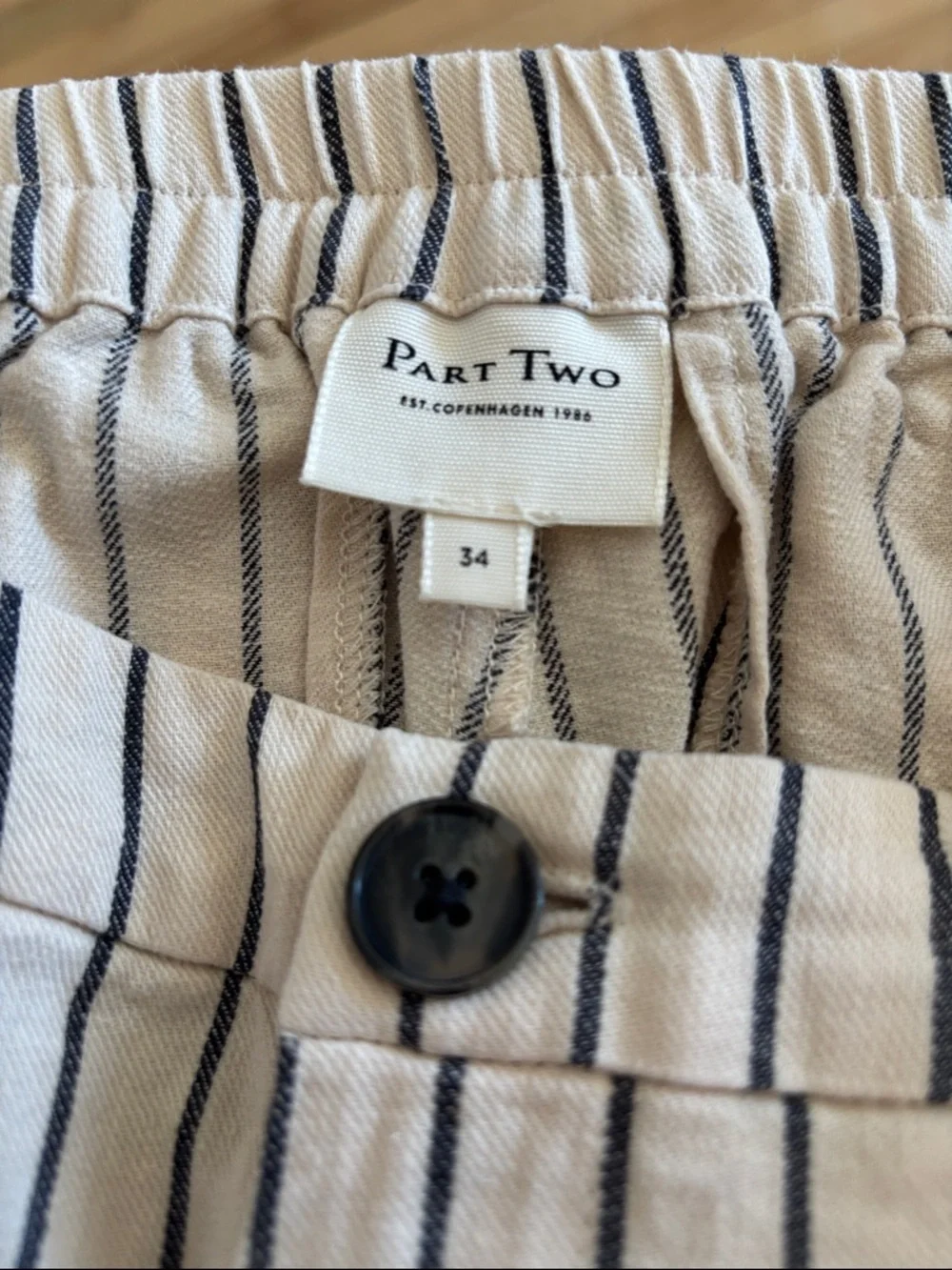 Wide-Leg Pinstripe Trousers in Beige - Picture 4 of 5